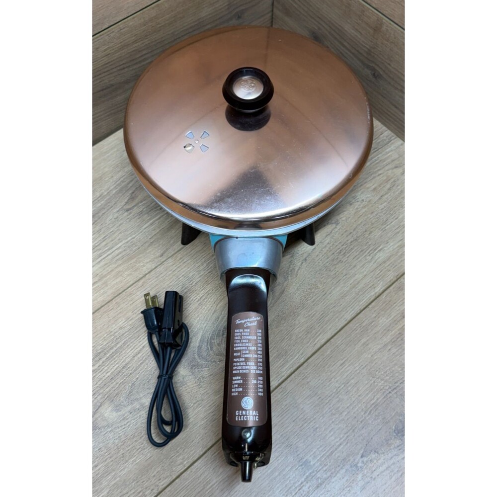 Vintage General Electric 26C100 Turquoise Electric Skillet GE - Tested Works